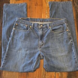 Mens LEVIS 36 X34 jeans 550 Relaxed Fit
